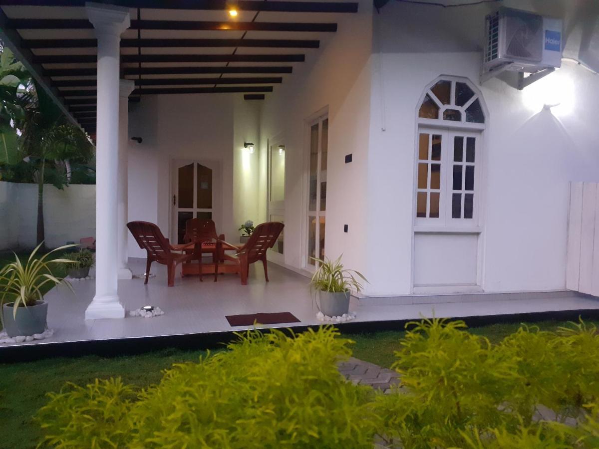 Ann Villa Negombo Exterior photo