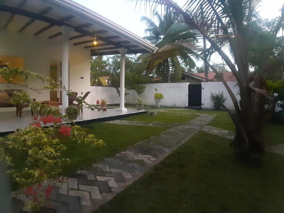 Ann Villa Negombo Exterior photo