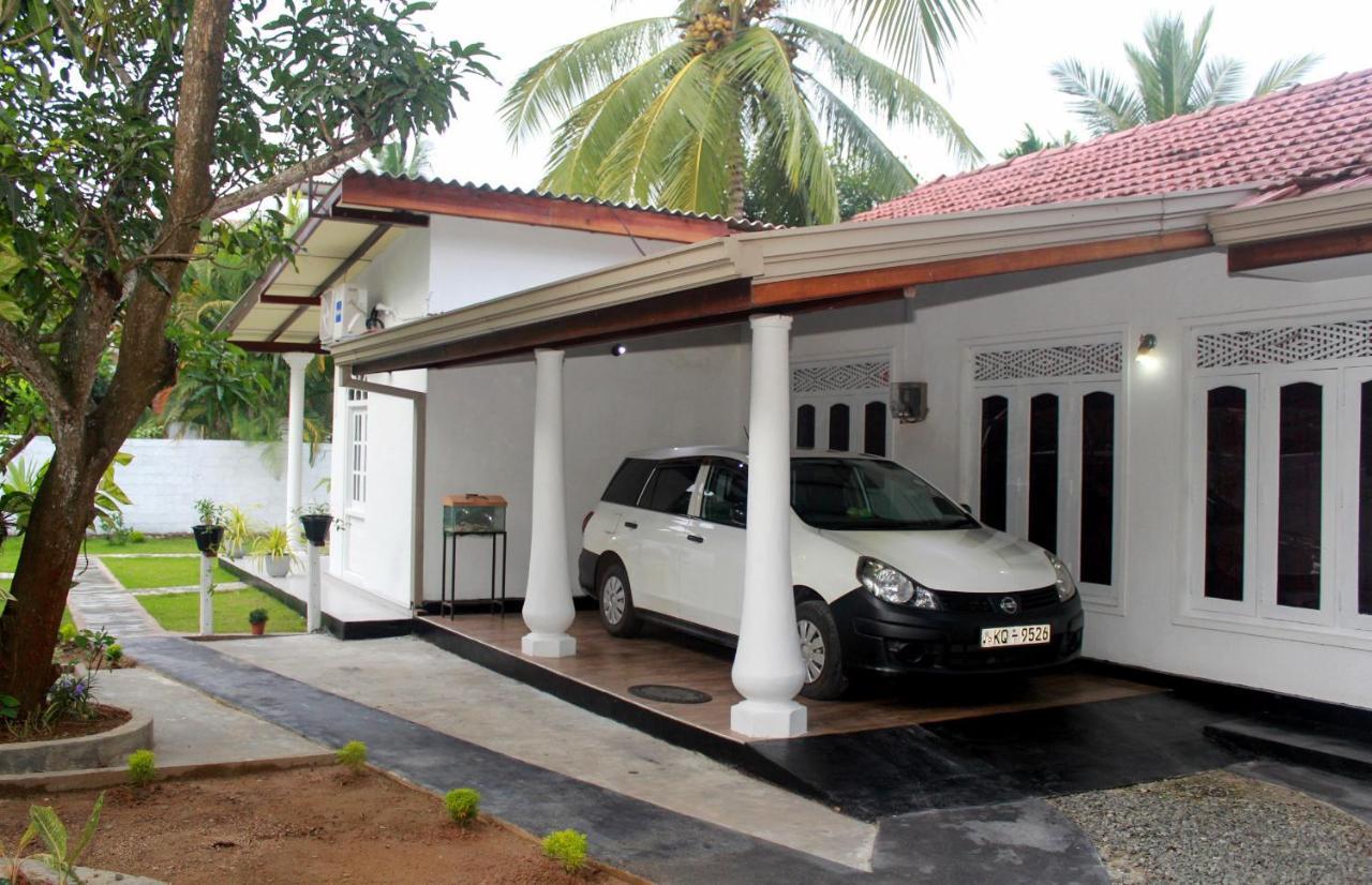 Ann Villa Negombo Exterior photo